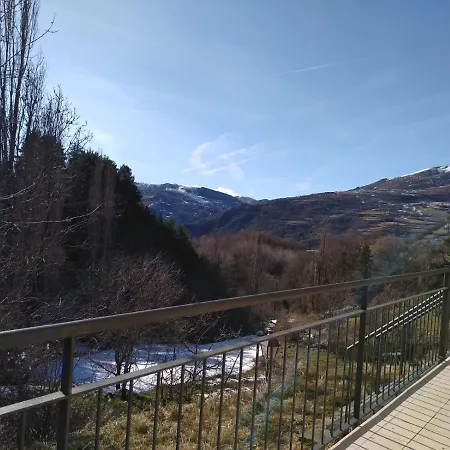 Magnific Mountain Retreat: Tranquil Nature Getaway In Vall Fosca Apartment *
